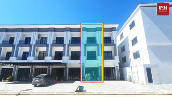 House for sale below market price $68,000​​ At Samrong Tong District, Kampong Speu Province.